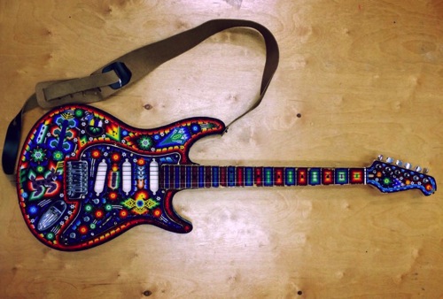 Guitarra huichol.jpg