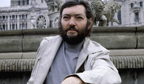 Julio Cortázar.png