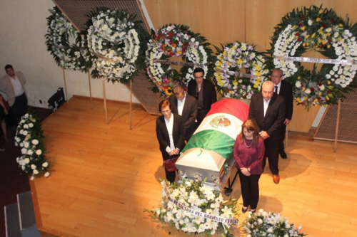 Guardias funeral Jorge Cázares.png